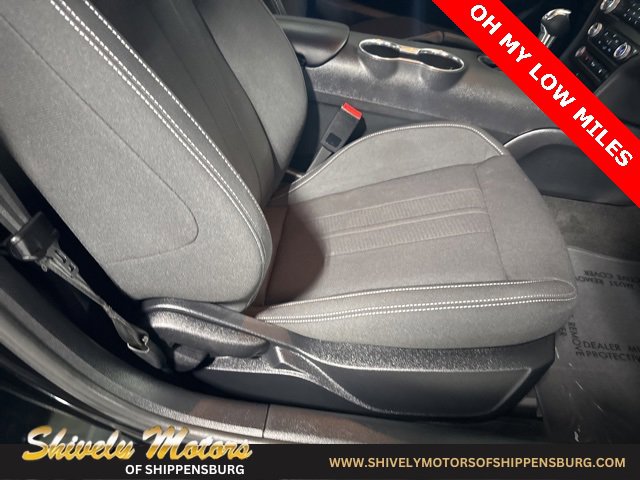 Used 2022 Ford Mustang EcoBoost image 30