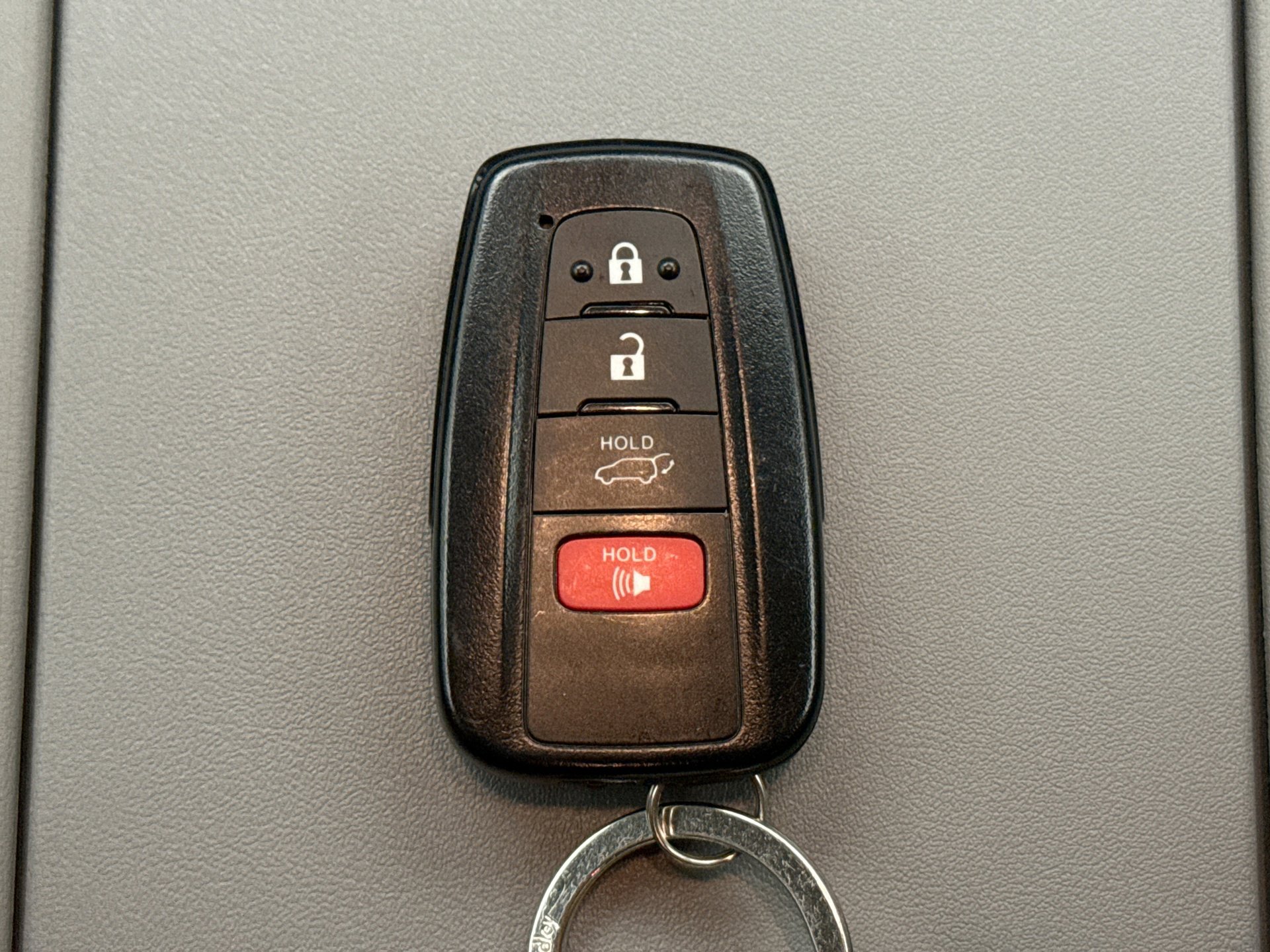 Used 2023 Toyota Highlander LE image 23