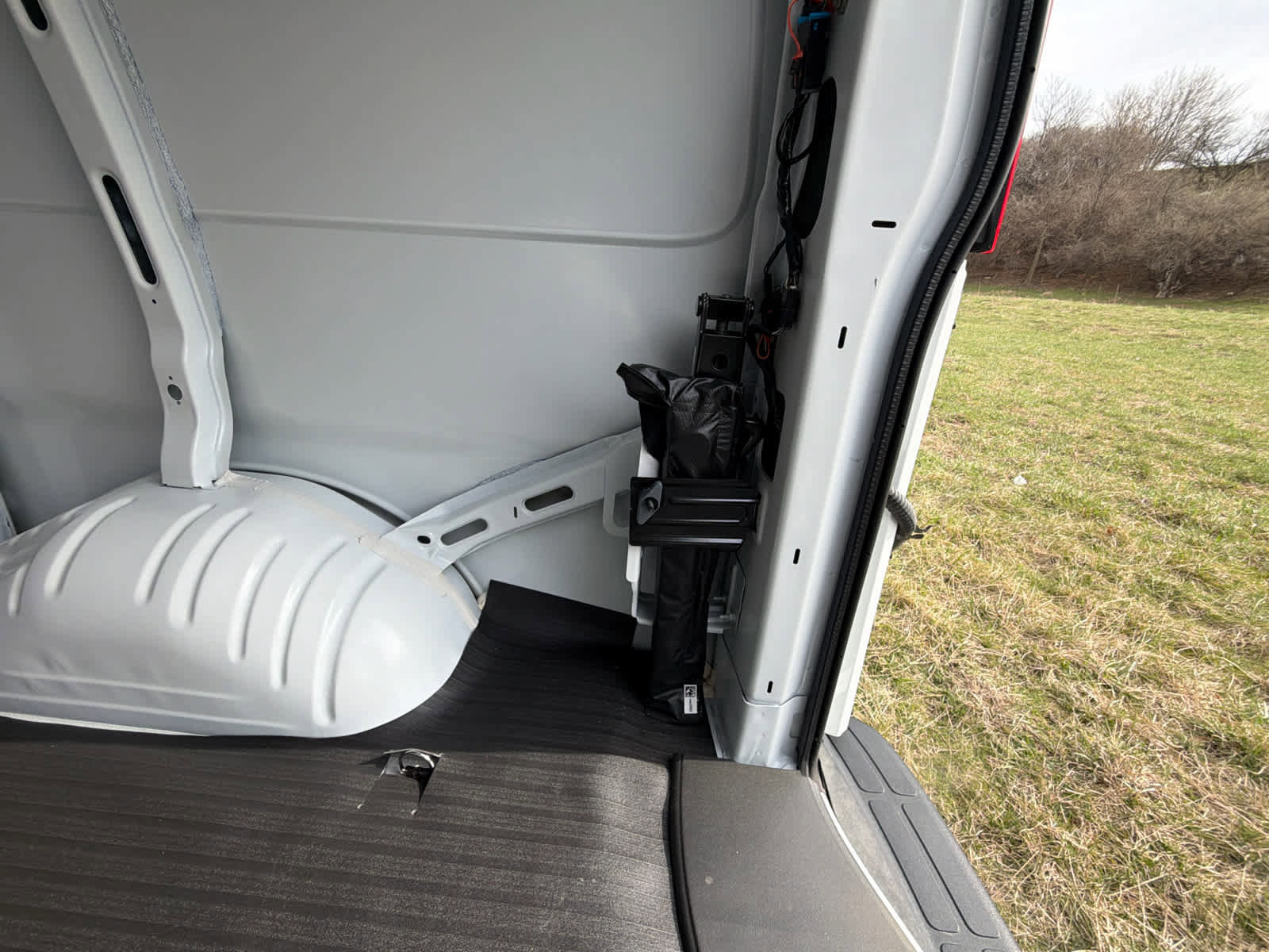 New 2025 GMC Savana 2500 Work Van w/ Driver Convenience Package image 15