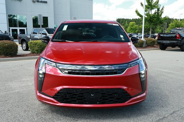 New 2027 Chrysler Pacifica Select FWD image 2