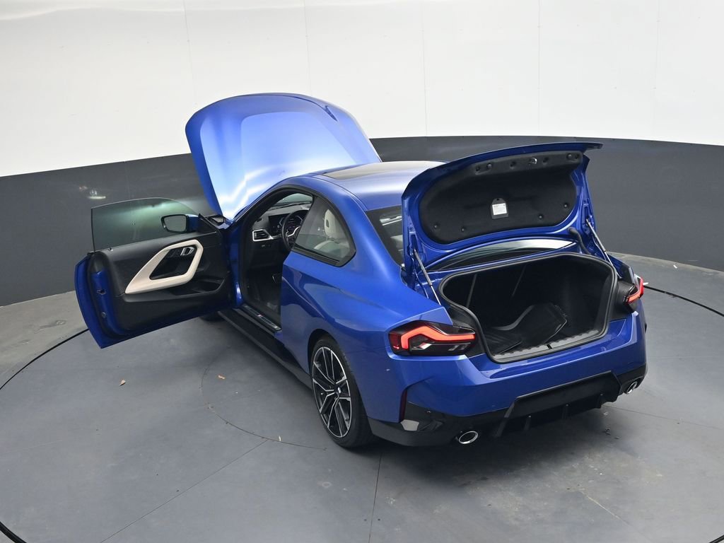 Used 2024 BMW 230i Coupe w/ M Sport Package image 39