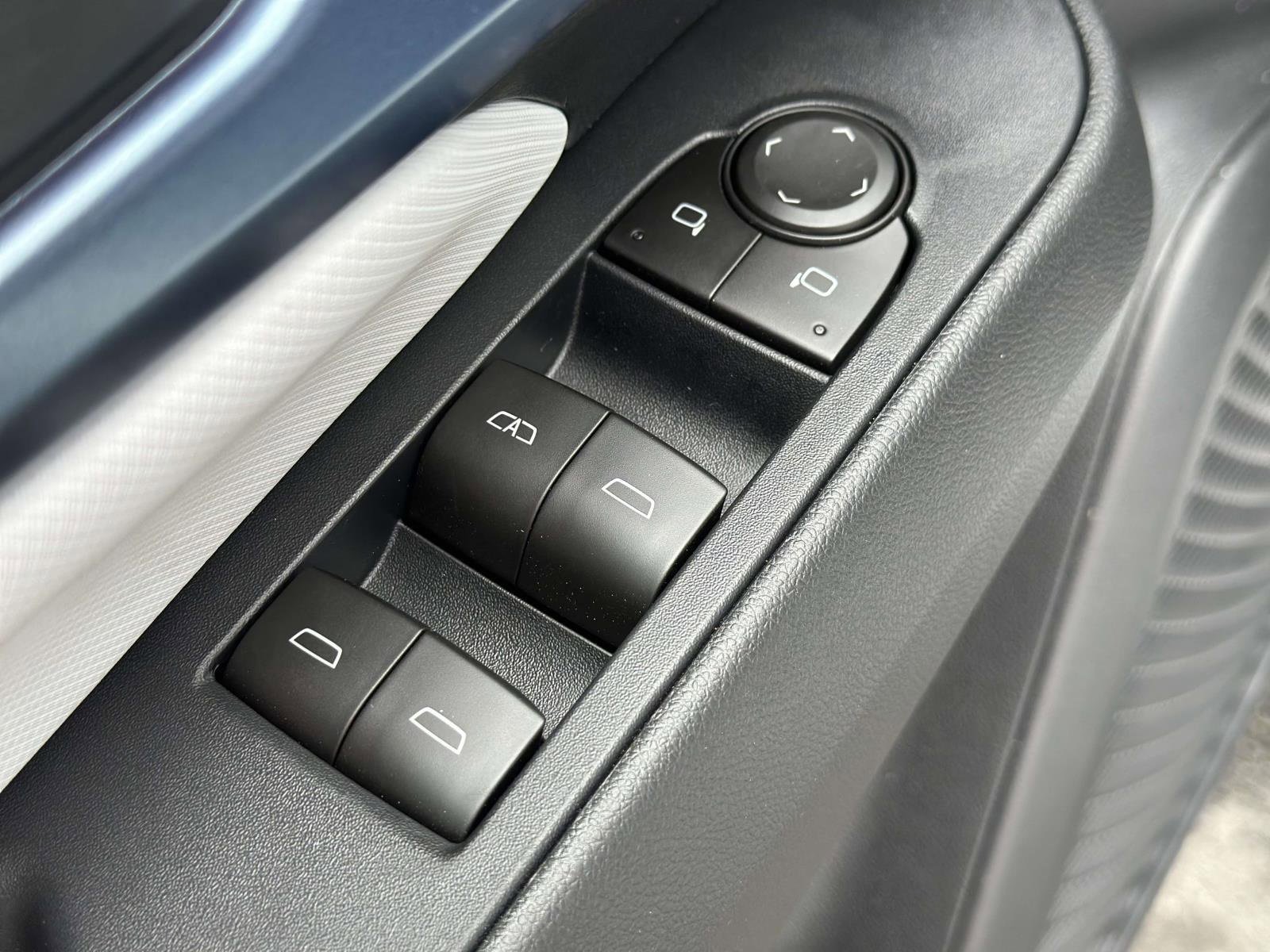 New 2026 Chevrolet Equinox EV LT image 20