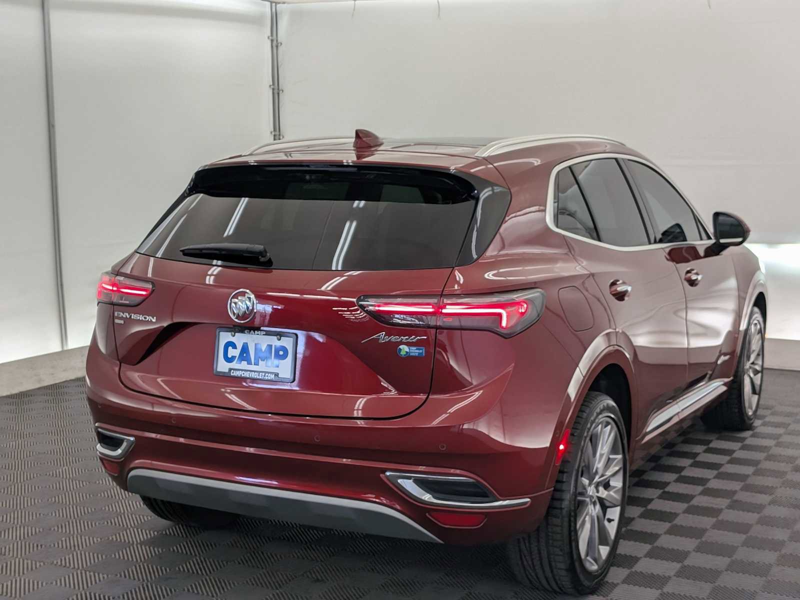 Used 2022 Buick Envision Avenir w/ Technology Package II image 6