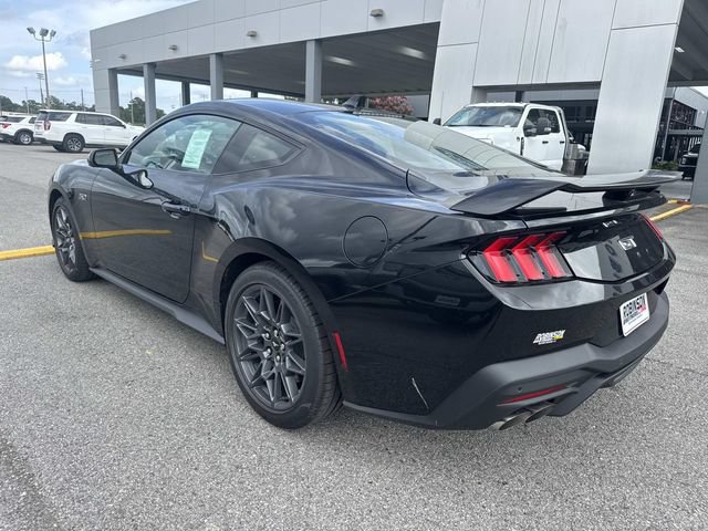 New 2026 Ford Mustang GT w/ GT Performance Package RWD image 7