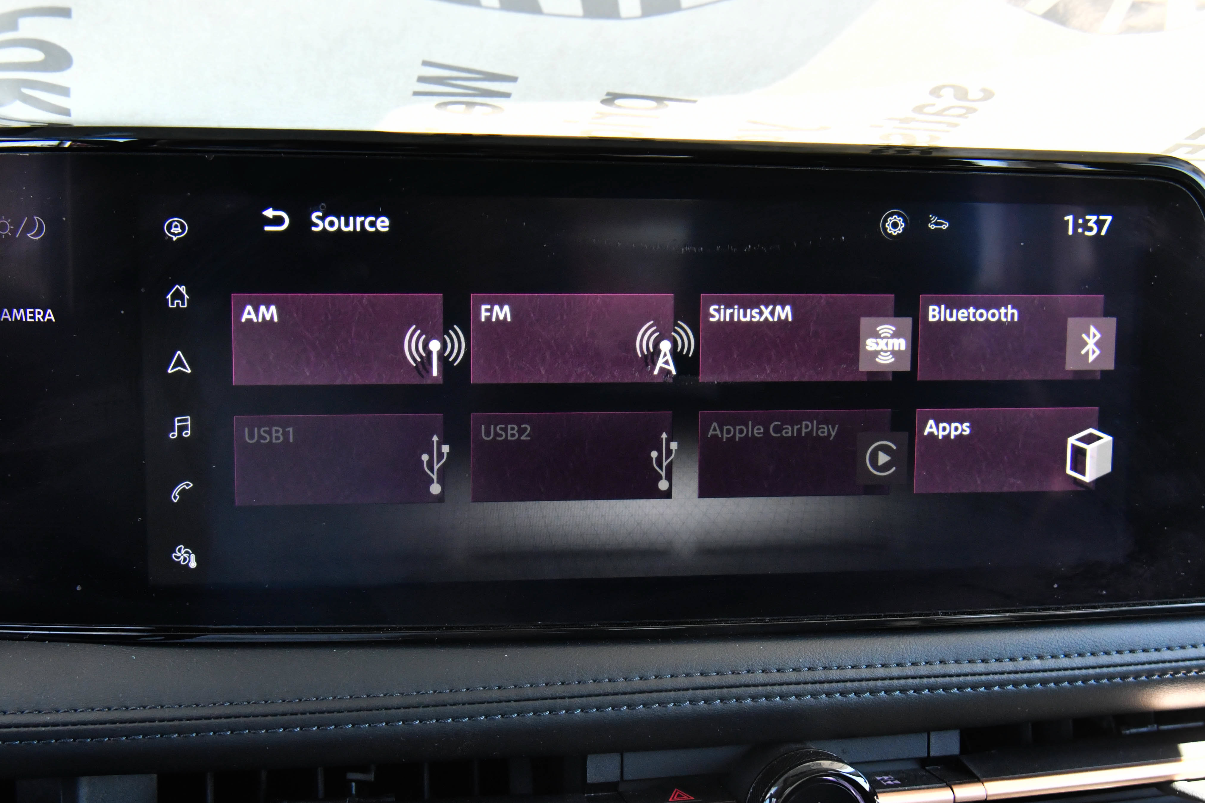 Used 2024 Nissan Ariya FWD image 25