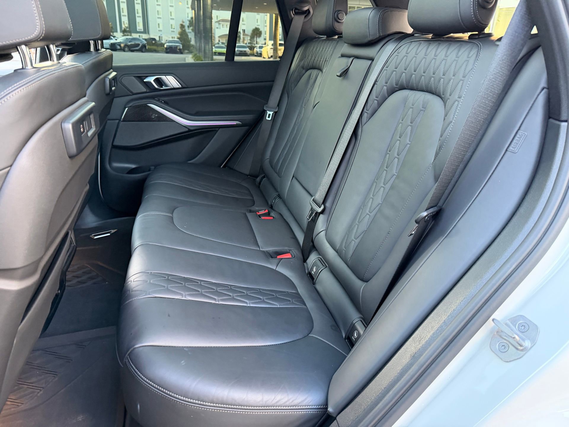 Used 2022 BMW X5 M50i w/ Premium Package image 18