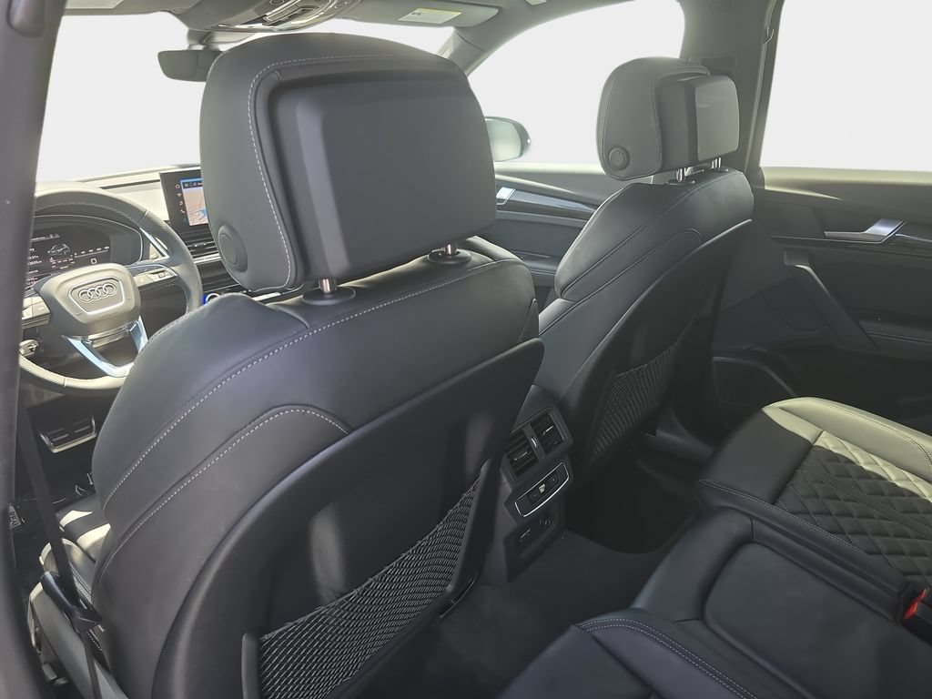 Used 2023 Audi SQ5 Premium Plus w/ Premium Plus Package AWD/4WD image 12