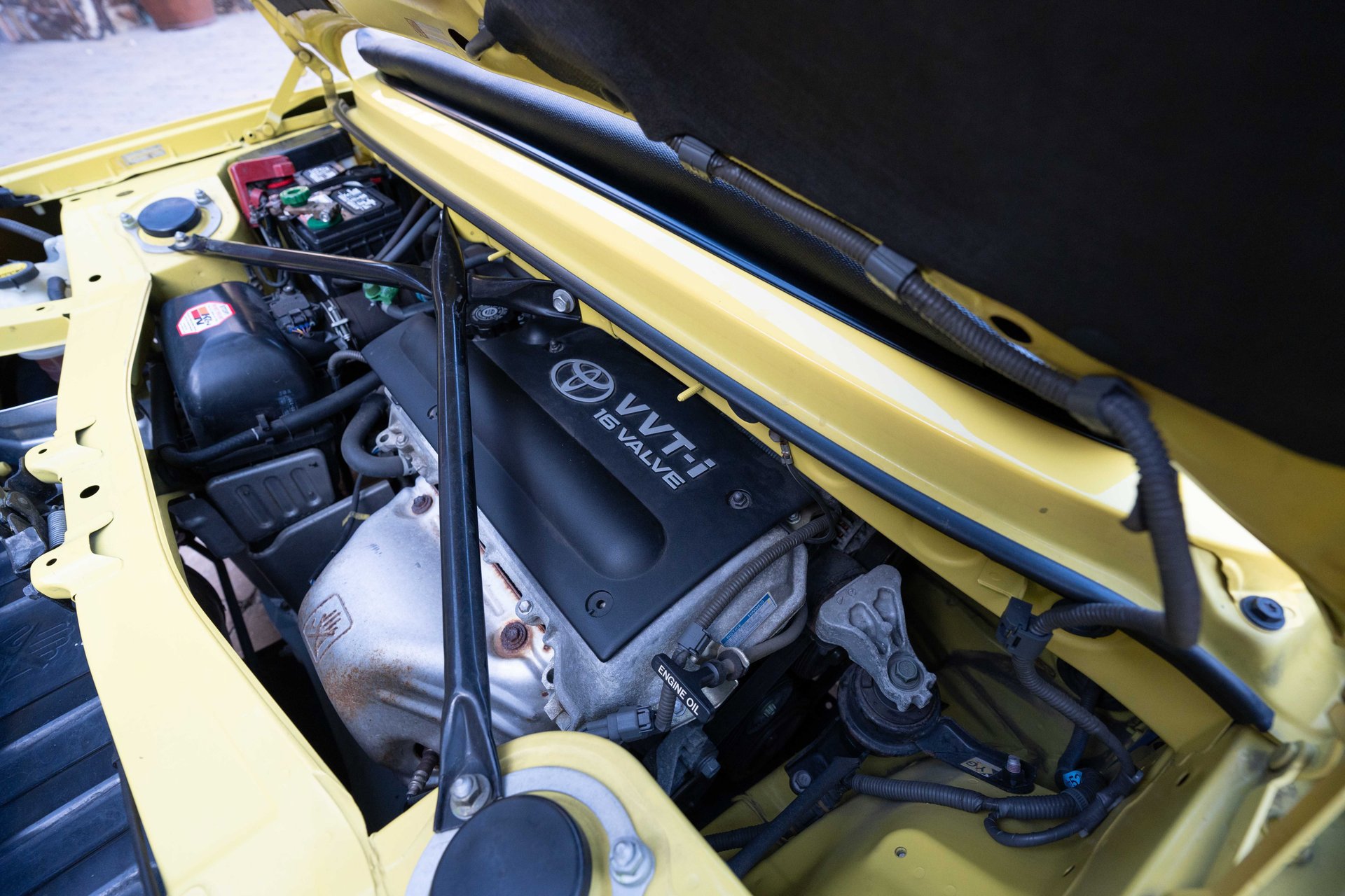 Used 2001 Toyota MR2 image 9