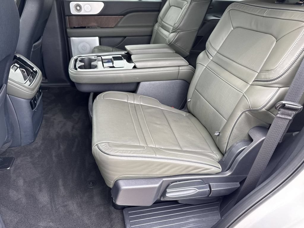 Certified 2024 Lincoln Navigator Black Label AWD/4WD image 27