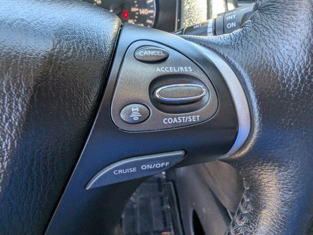 Used 2020 Nissan Pathfinder SL AWD/4WD image 14
