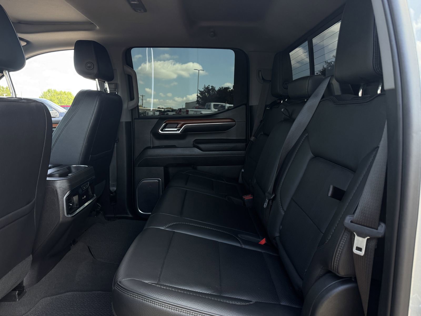 Used 2023 GMC Sierra 1500 Denali w/ Denali Reserve Package AWD/4WD image 28