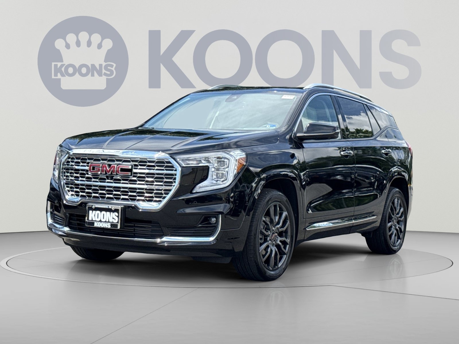 Used 2024 GMC Terrain Denali w/ Black Diamond Edition