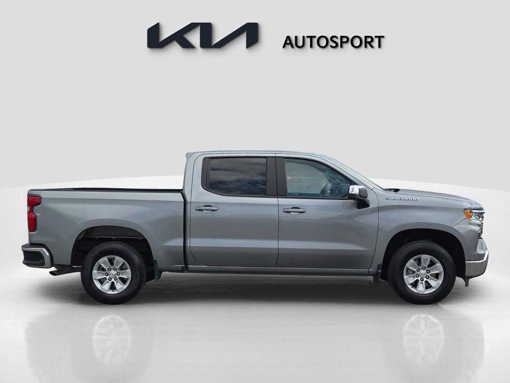 Used 2025 Chevrolet Silverado 1500 LT image 7
