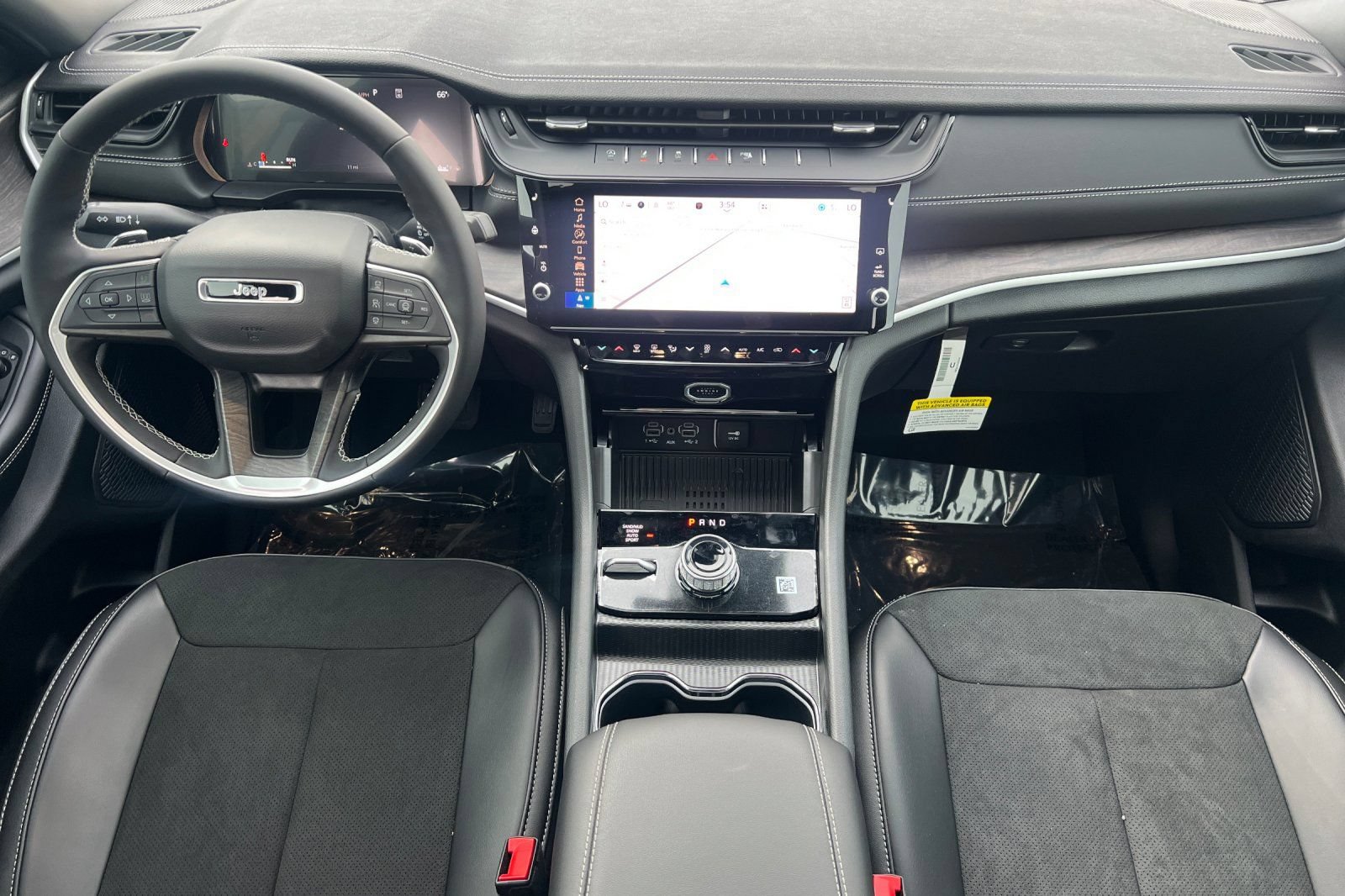New 2026 Jeep Grand Cherokee Altitude AWD/4WD image 4