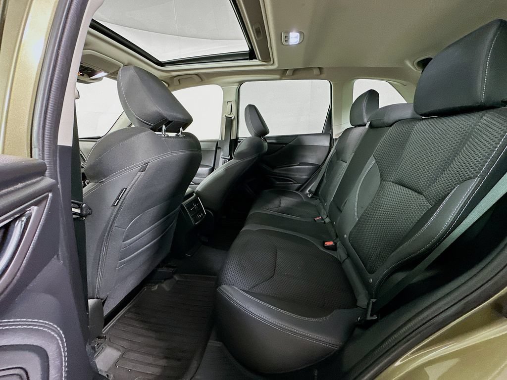 Used 2022 Subaru Forester Premium AWD/4WD image 17