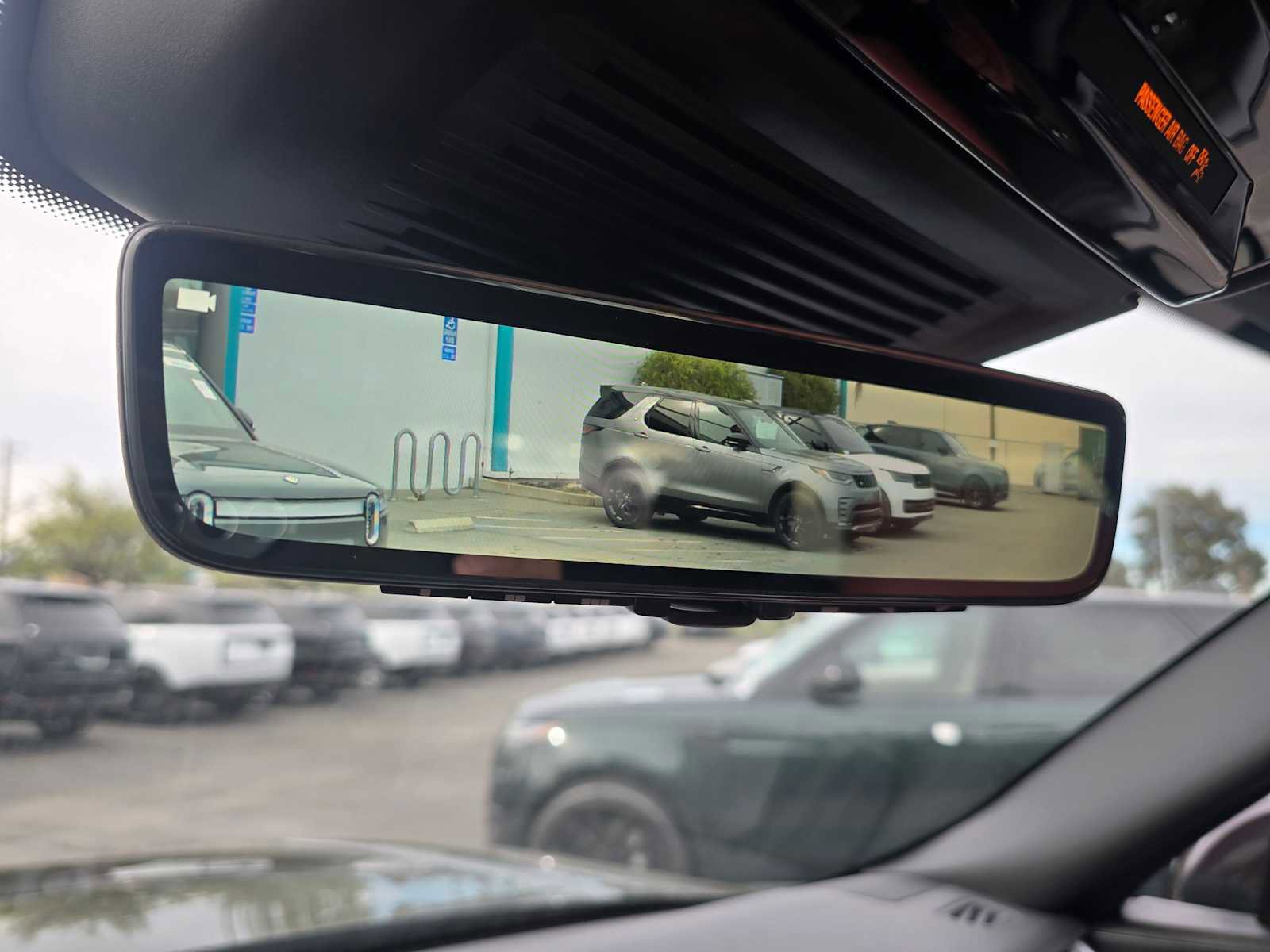 New 2026 Land Rover Range Rover SV image 34