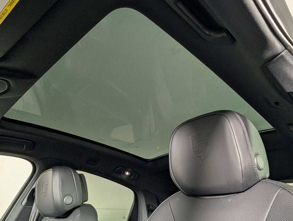 New 2026 Porsche Cayenne Coupe image 30