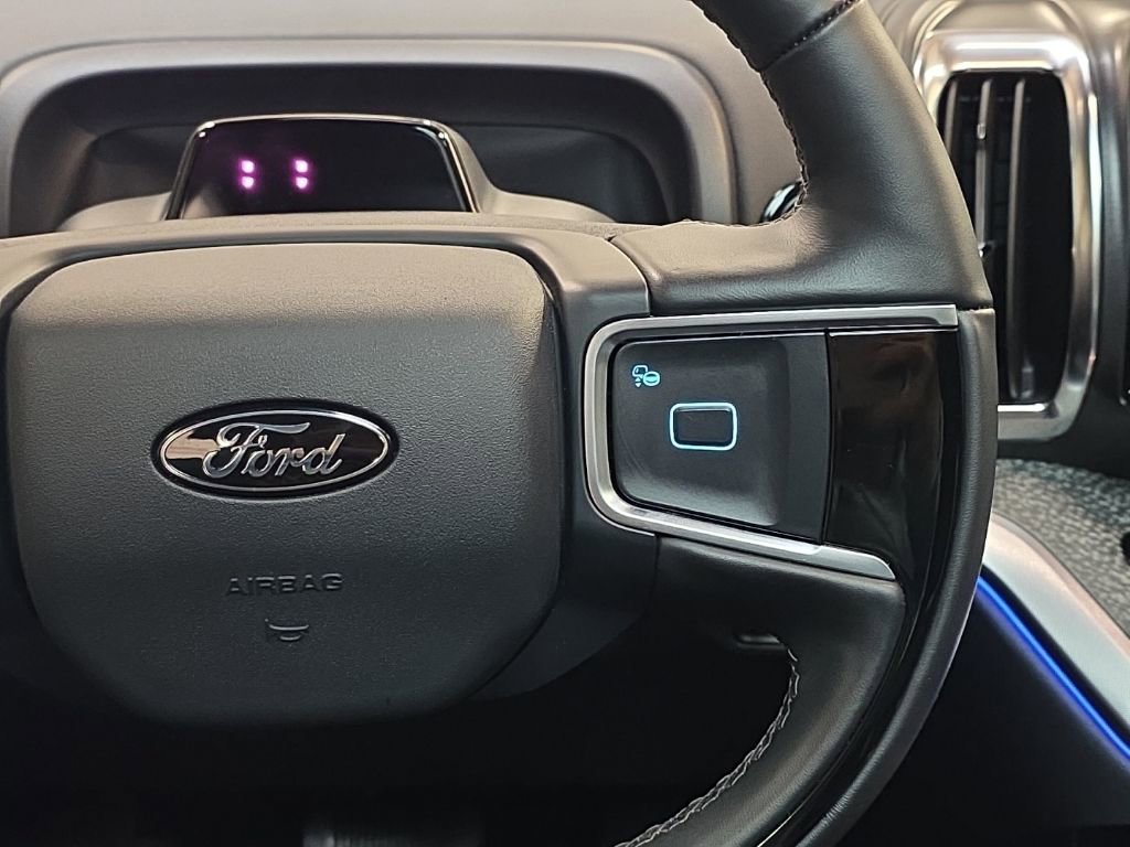 Used 2025 Ford Expedition Tremor image 24