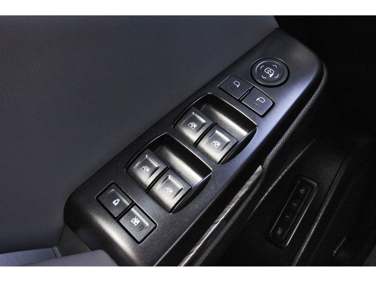 Used 2016 Chevrolet Tahoe LT image 22