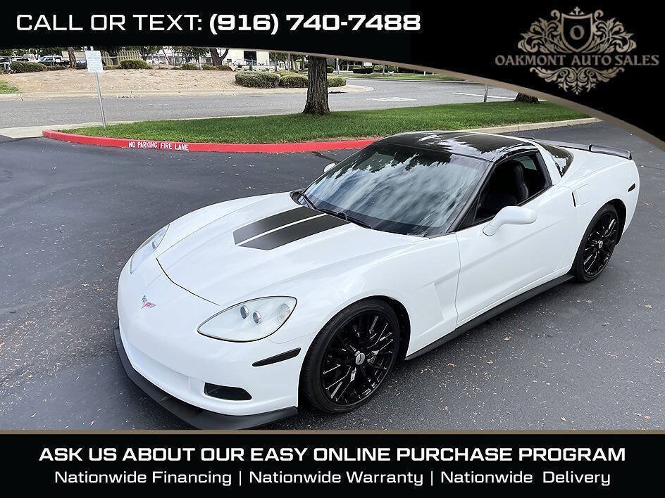 Used 2011 Chevrolet Corvette Coupe w/ 1LT RWD image 5