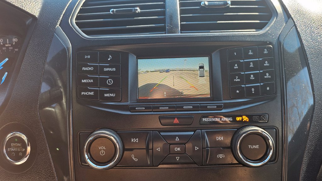 Used 2018 Ford Explorer XLT FWD image 36