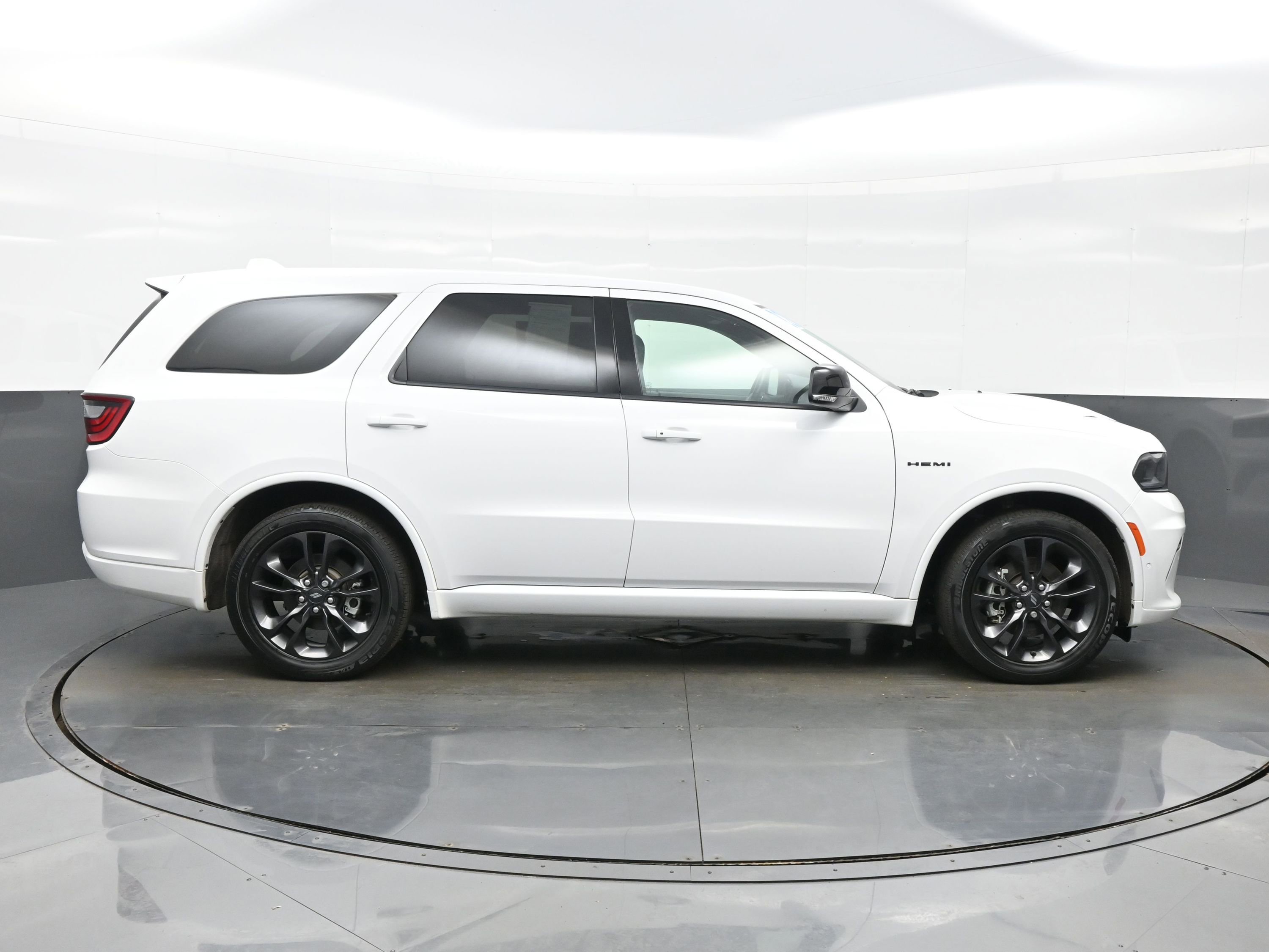 Used 2022 Dodge Durango R/T w/ Blacktop Package image 7
