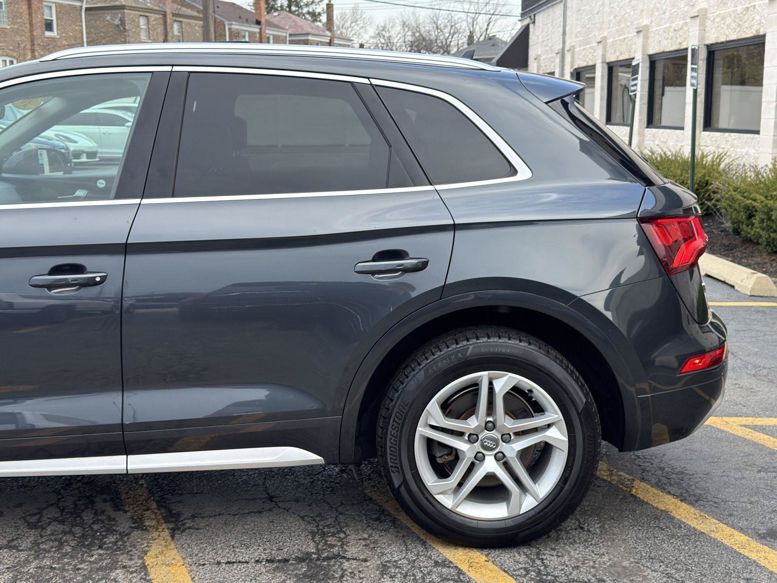 Used 2019 Audi Q5 2.0T Premium w/ Convenience Package AWD/4WD image 7