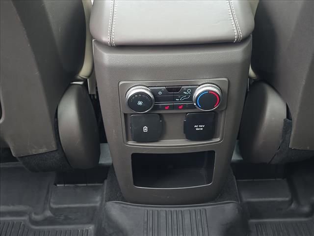 Used 2020 Ford Explorer Platinum w/ Premium Technology Package image 33