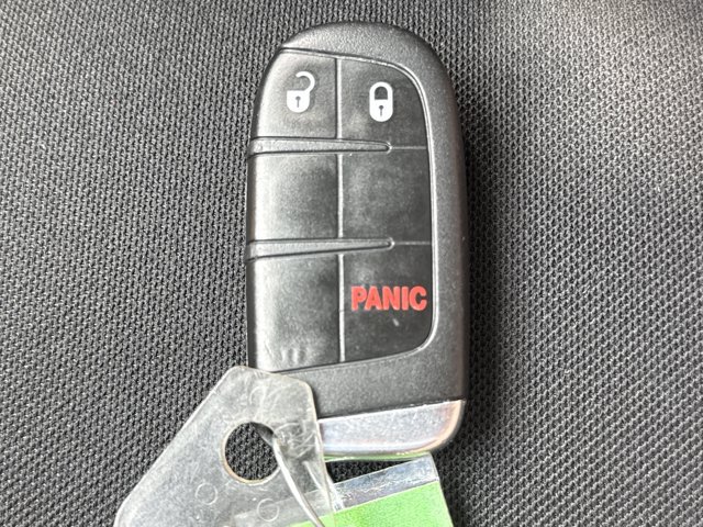 Used 2020 Jeep Renegade Trailhawk AWD/4WD image 22