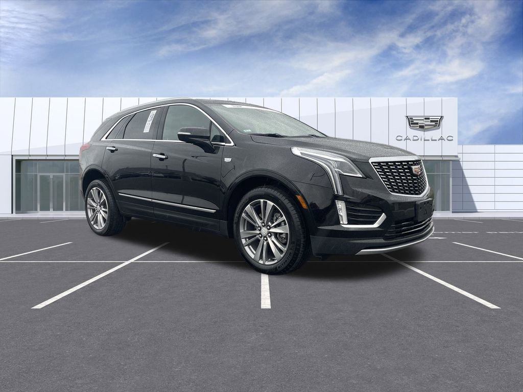 Certified 2025 Cadillac XT5 Premium Luxury image 2
