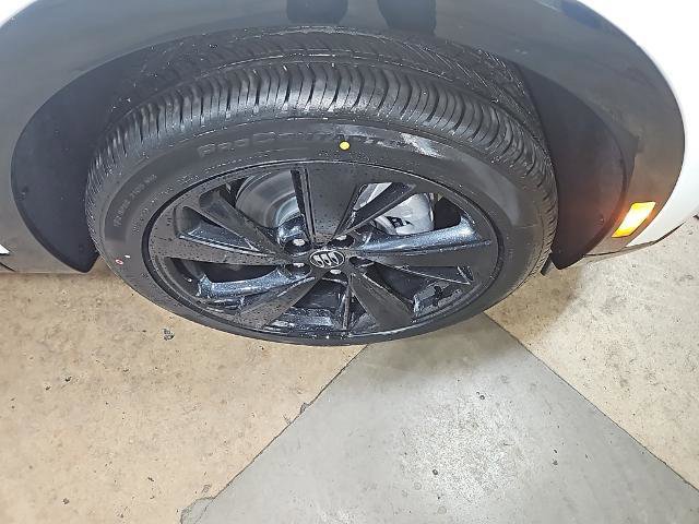 New 2026 Buick Envision Sport Touring image 9