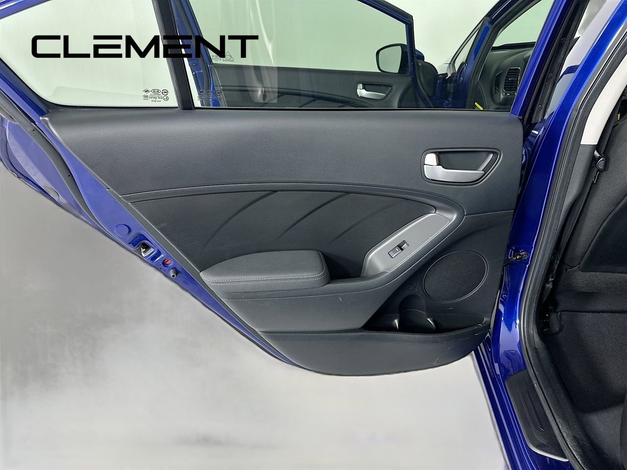 Used 2017 Kia Forte LX image 28