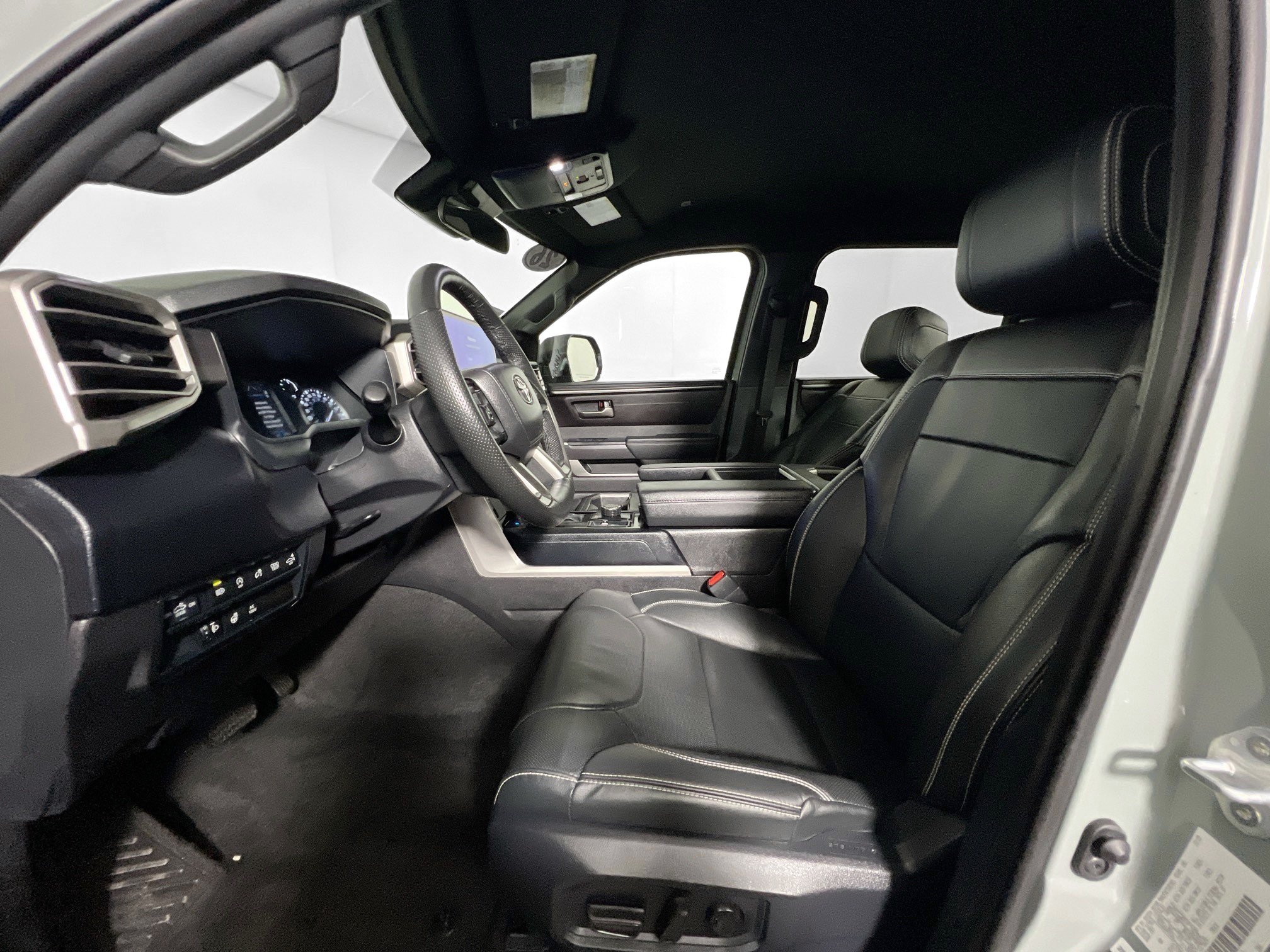 Used 2026 Toyota Tundra SR5 w/ SR5 Premium Package AWD/4WD image 14