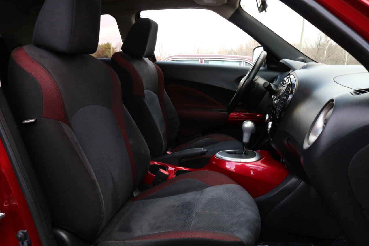 Used 2015 Nissan Juke SV w/ Cold Weather Package image 42