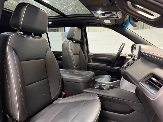 Used 2023 GMC Yukon SLT w/ SLT Premium Package AWD/4WD image 18