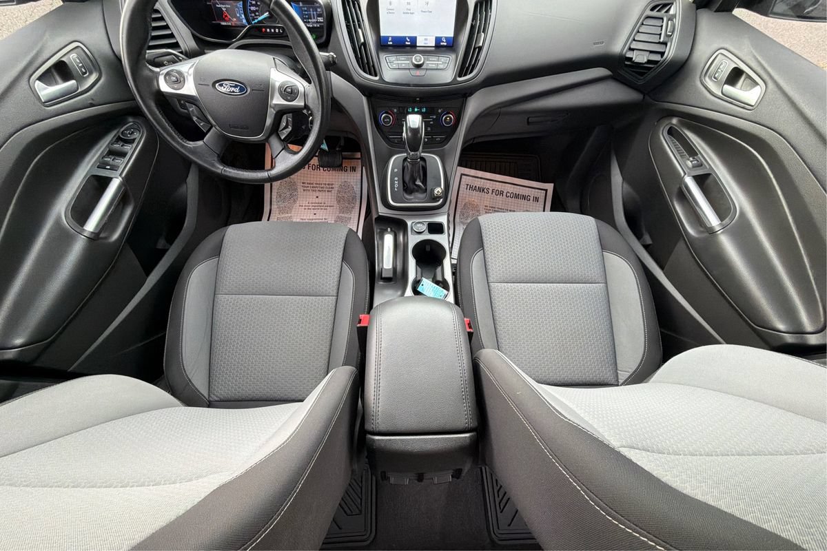Used 2018 Ford C-MAX SE w/ Equipment Group 201A FWD image 14