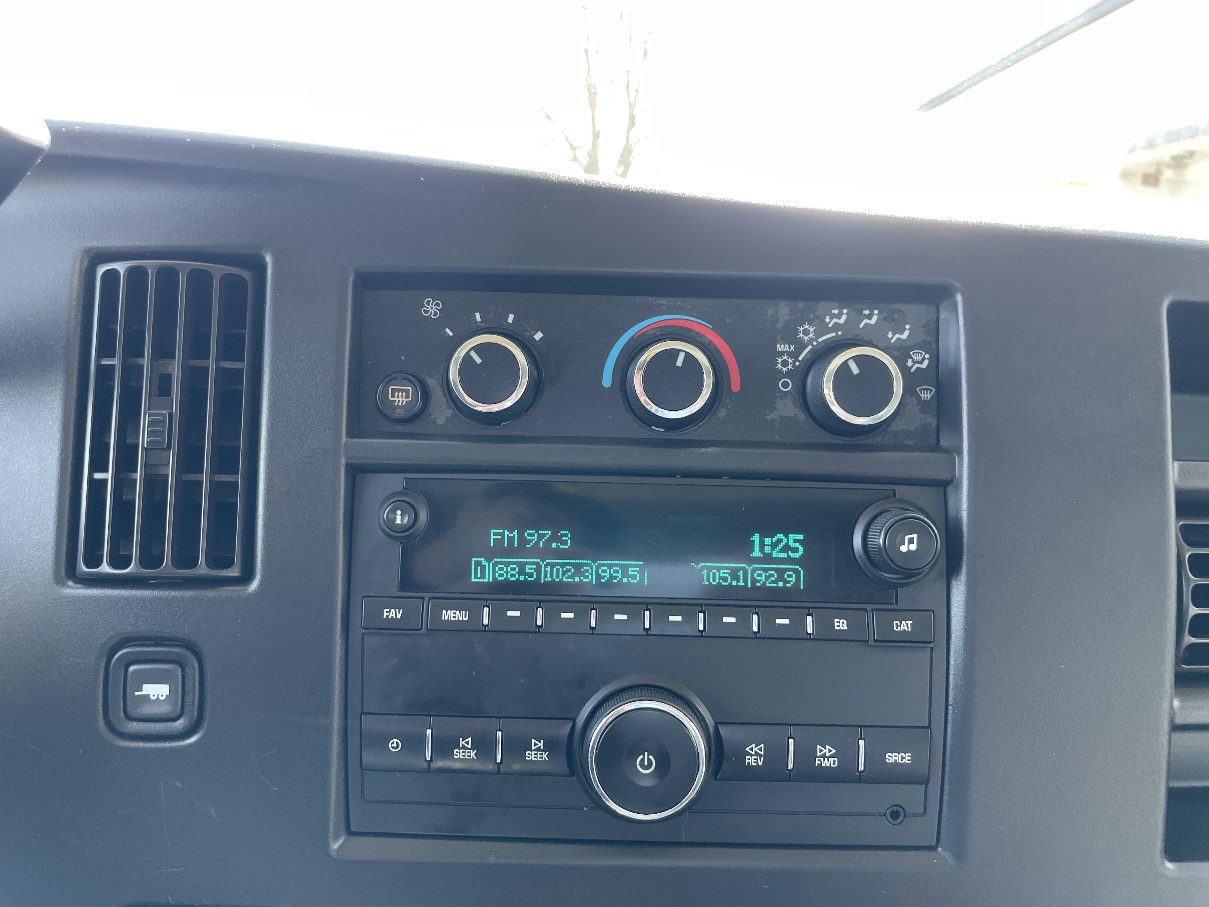 Used 2021 Chevrolet Express 2500 w/ Driver Convenience Package image 16