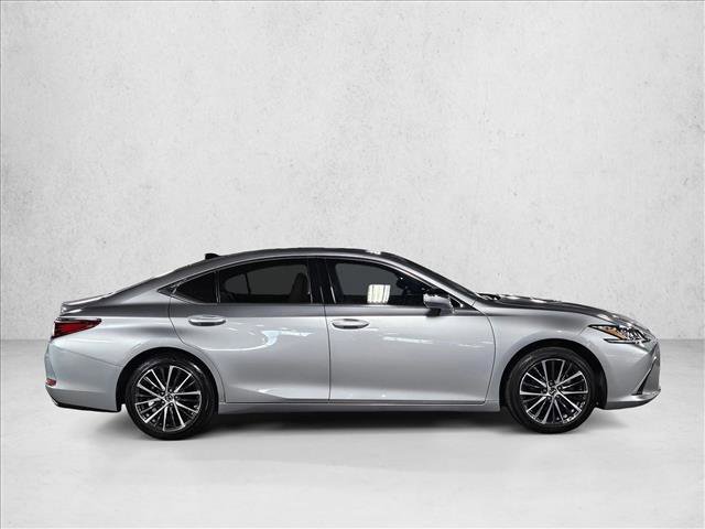 Used 2025 Lexus ES 350 w/ Premium Package image 4