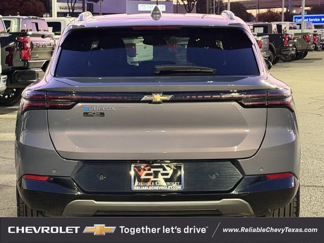 Used 2024 Chevrolet Equinox EV LT FWD image 5