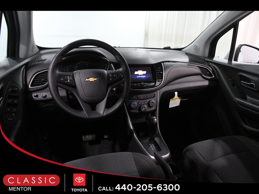 Used 2022 Chevrolet Trax LS w/ Tint and Cruise Package image 6