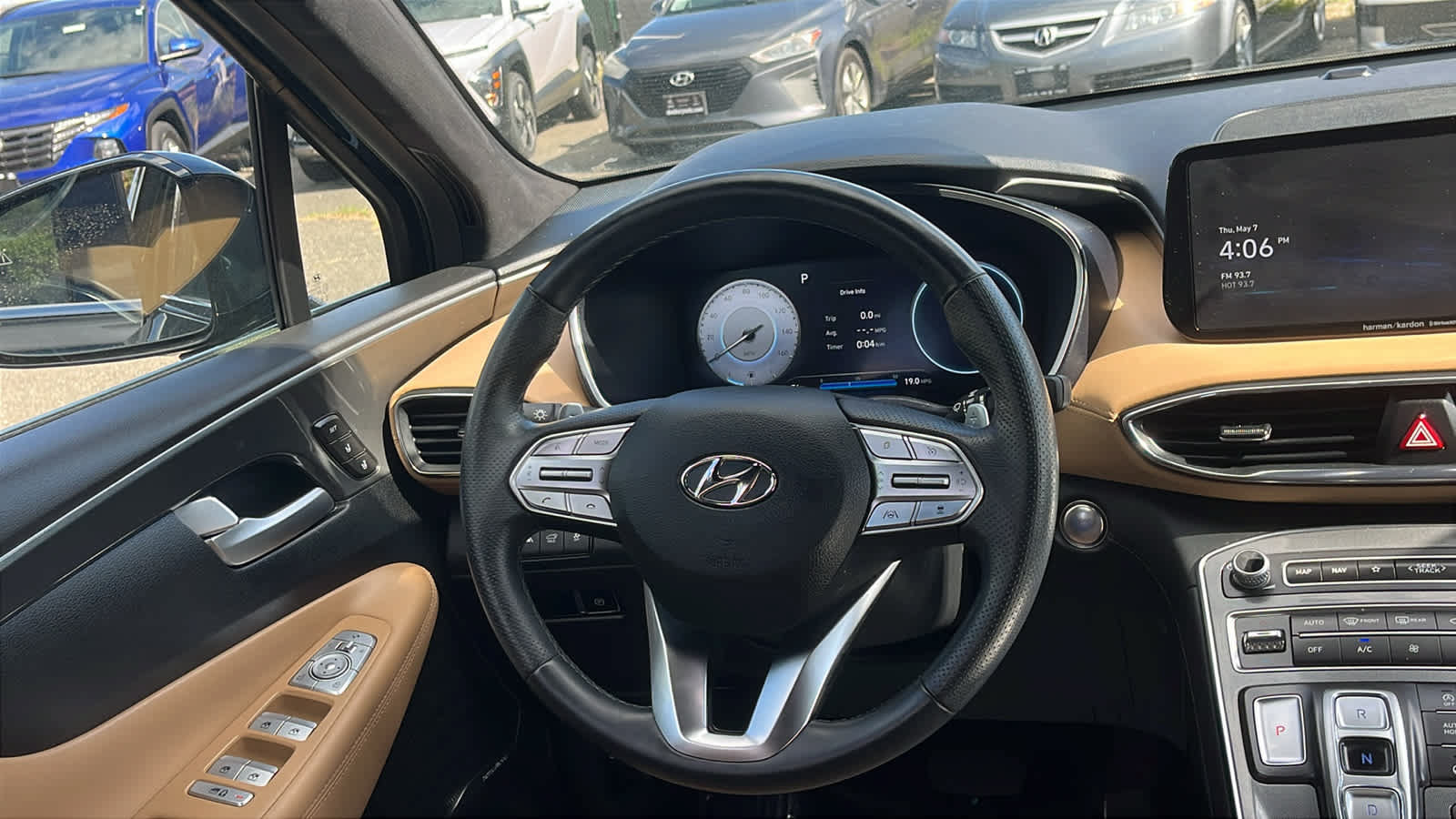 Used 2023 Hyundai Santa Fe Calligraphy w/ Winter Weather Package AWD/4WD image 22