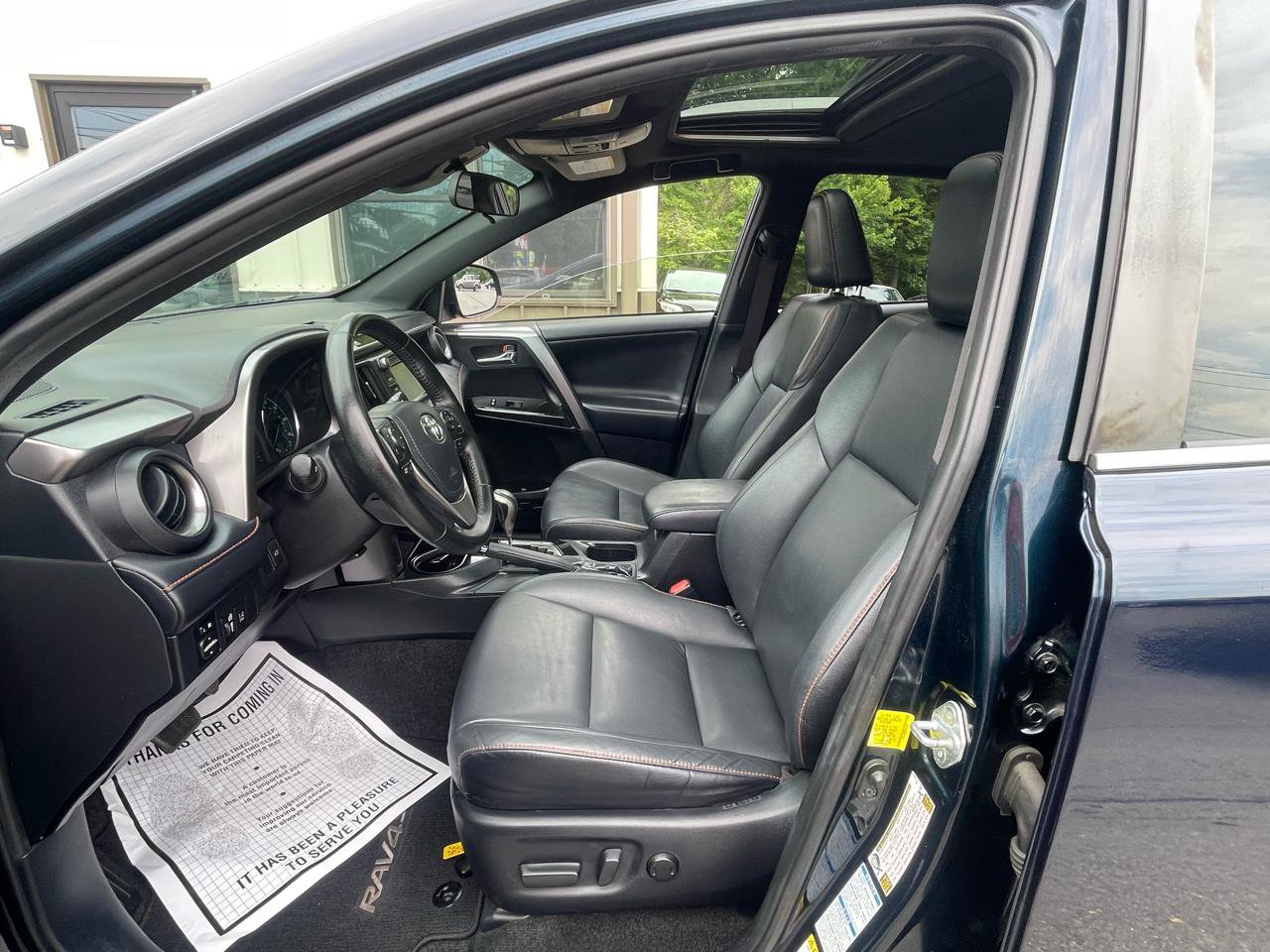 Used 2017 Toyota RAV4 SE AWD/4WD image 11