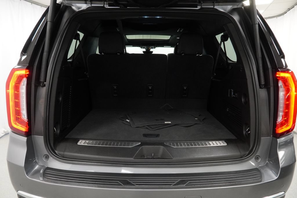 Used 2021 GMC Yukon XL Denali w/ Denali Premium Package AWD/4WD image 29
