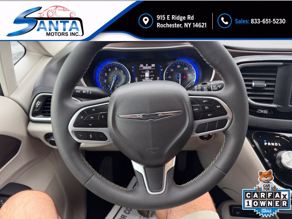 Used 2024 Chrysler Voyager LX FWD image 8