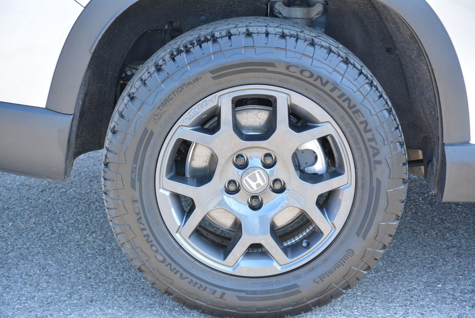 Used 2025 Honda Pilot TrailSport image 35