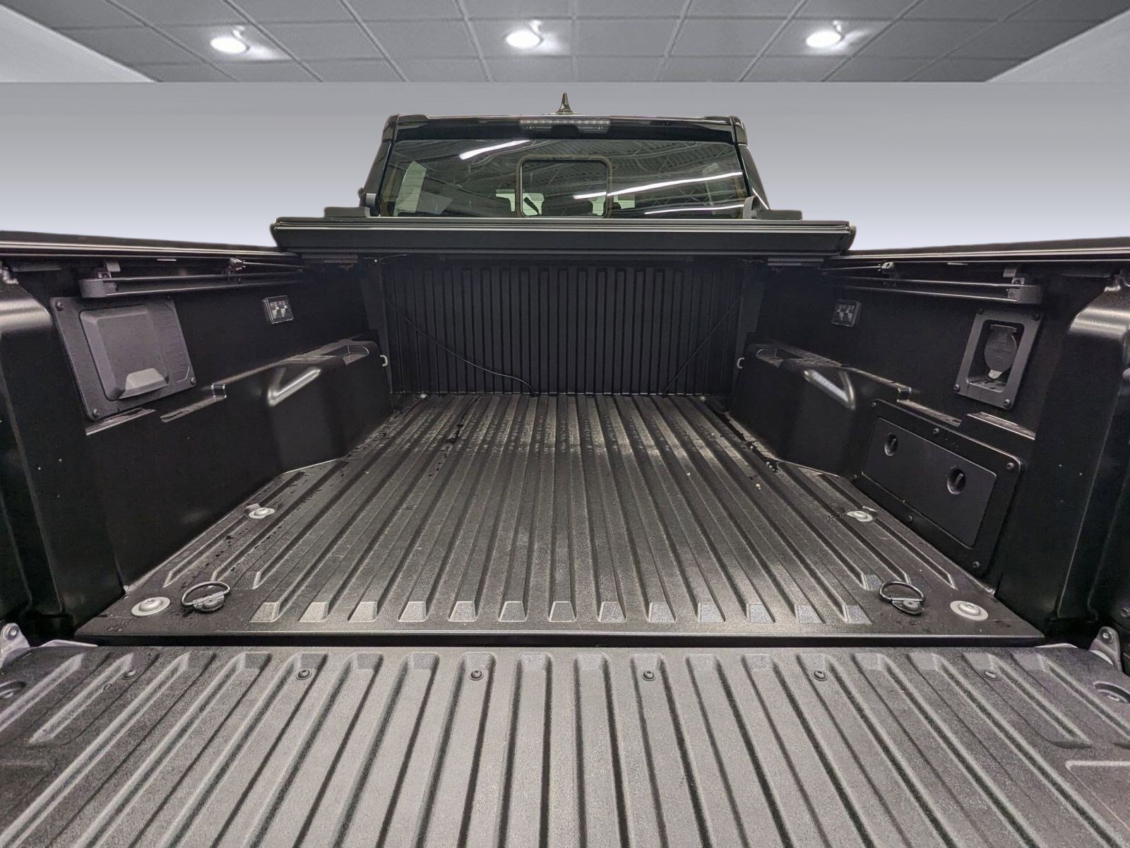 New 2025 Toyota Tacoma SR image 35