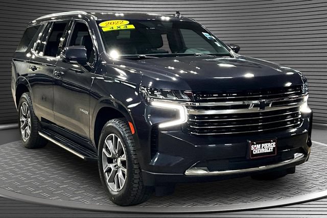 Used 2022 Chevrolet Tahoe LT w/ Luxury Package AWD/4WD image 3