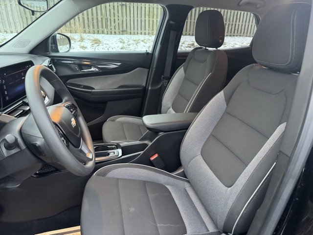 Used 2024 Chevrolet TrailBlazer LT image 11