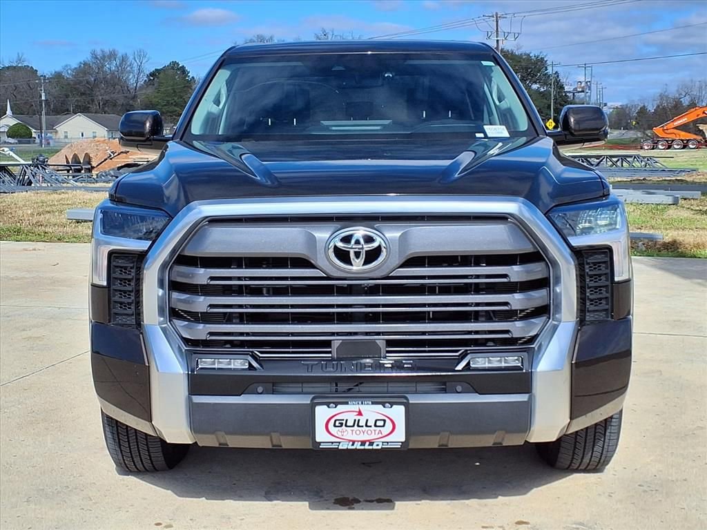 Used 2022 Toyota Tundra Limited w/ Power Package image 4