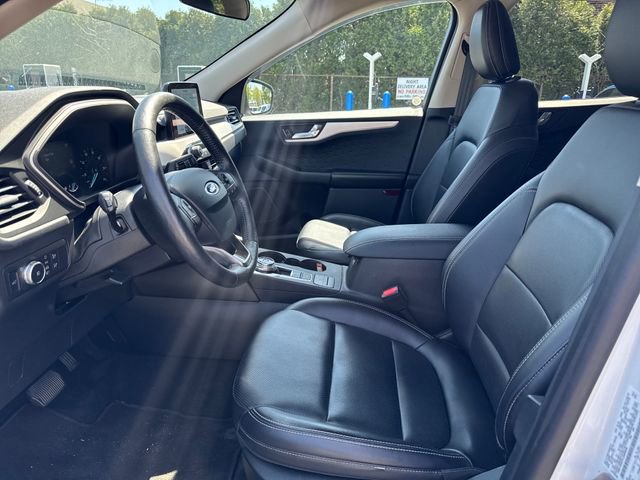 Used 2020 Ford Escape SEL image 9